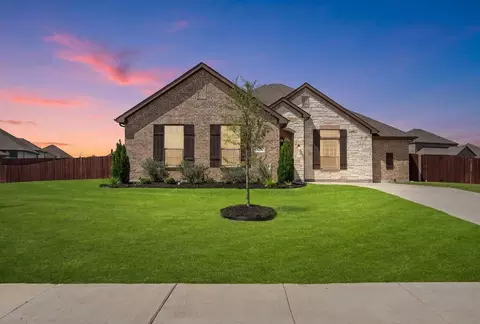 805 Pea Eye Dr, Midlothian, TX 76065