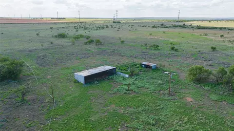 300 County Road 232, Rotan, TX 79546