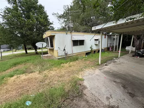 4201 Oto Ct, Granbury, TX 76048