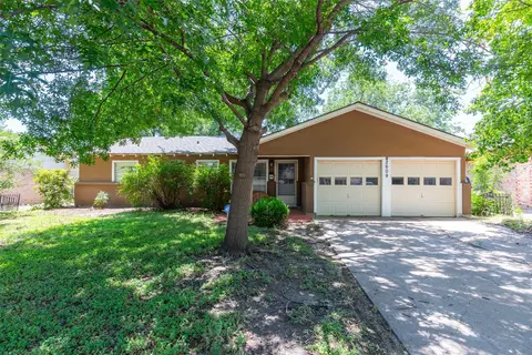 2609 S 38th St, Abilene, TX 79605