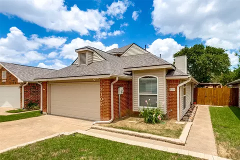 2105 Glen Heights Dr, Garland, TX 75044