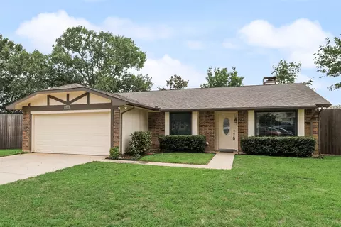 3409 W Sage Ct, Bedford, TX 76021
