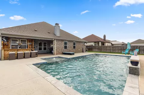 371 Violet Dr, Robinson, TX 76706