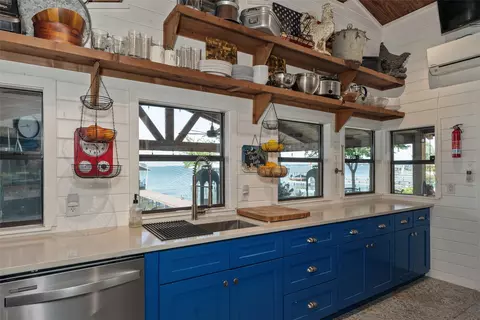 Kitchen - 309 Shore Line Dr, Tool, TX 75143 photo 1 of 3