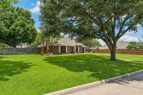 213 Mesa Dr, Sunnyvale, TX 75182