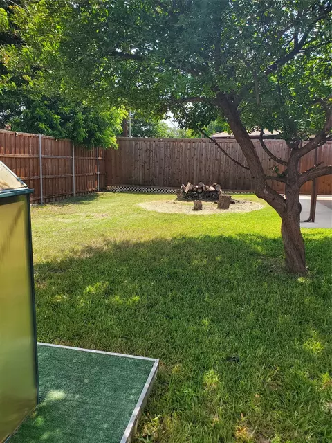 Exterior - 2225 Ruby Rd, Irving, TX 75060 photo 7 of 7