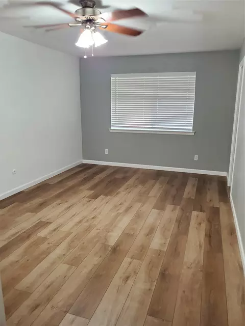 Bedroom - 2225 Ruby Rd, Irving, TX 75060 photo 5 of 6