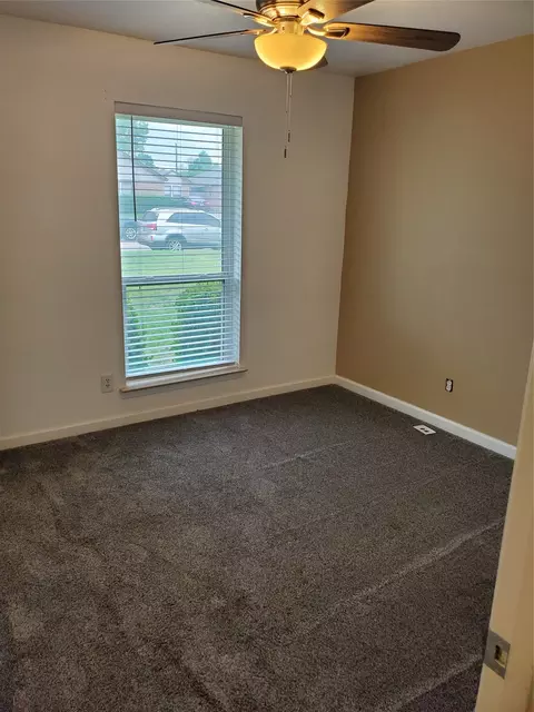 Bedroom - 2225 Ruby Rd, Irving, TX 75060 photo 6 of 6