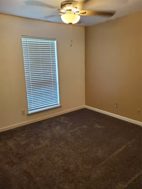 Bedroom - 2225 Ruby Rd, Irving, TX 75060 photo 4 of 6