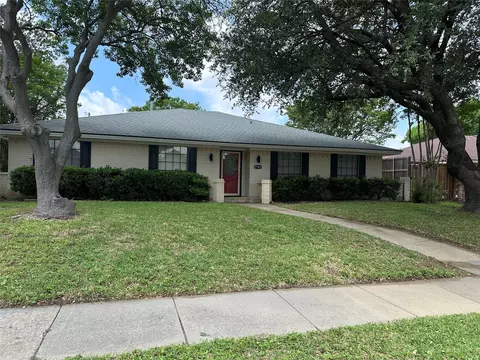 2705 Las Palmas Ln, Plano, TX 75075
