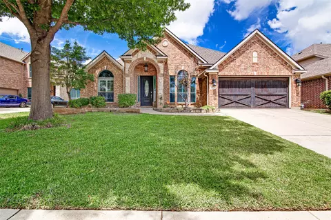 904 Monticello Dr, Burleson, TX 76028