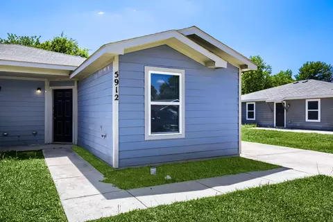 5912 Wilkes Dr, Fort Worth, TX 76119