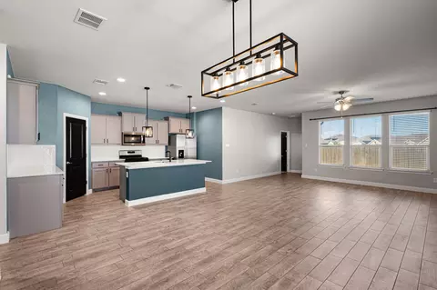 179 Dogwood Ave, Rhome, TX 76078