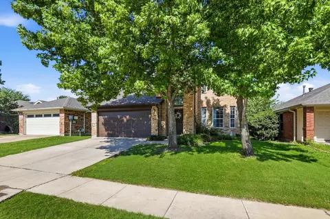 11920 Hickory Cir, Fort Worth, TX 76244