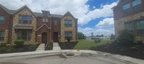 2017 Crooked Bow Dr, Mesquite, TX 75149