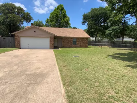 7512 Lisa Ct, Fort Worth, TX 76112