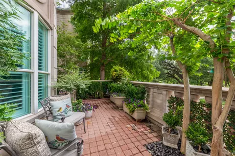3401 Lee Pkwy #104, Dallas, TX 75219