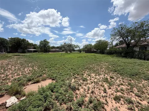 1802 Merchant St, Abilene, TX 79603