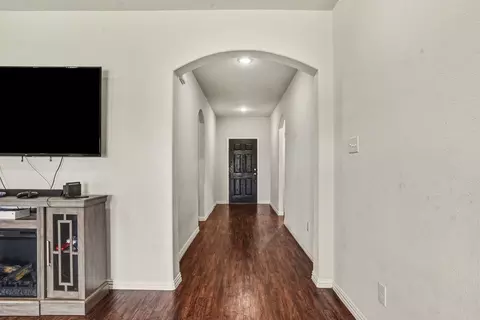 132 Willowbend Loop, Mabank, TX 75147 photo 4