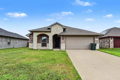 132 Willowbend Loop, Mabank, TX 75147 photo 3