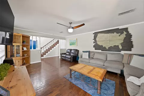 1601 Oak Meadow Dr, Irving, TX 75061