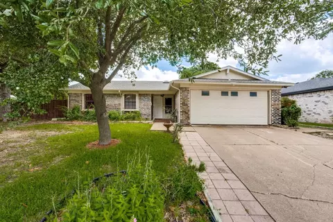 1702 Pine Knot Dr, Garland, TX 75044