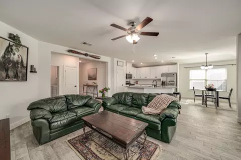1528 Grassy Knoll Trl, Krugerville, TX 76227