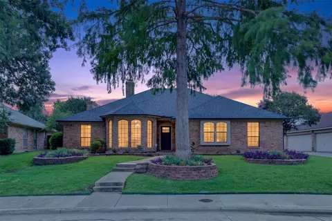 2340 Highlands Creek Rd, Carrollton, TX 75007