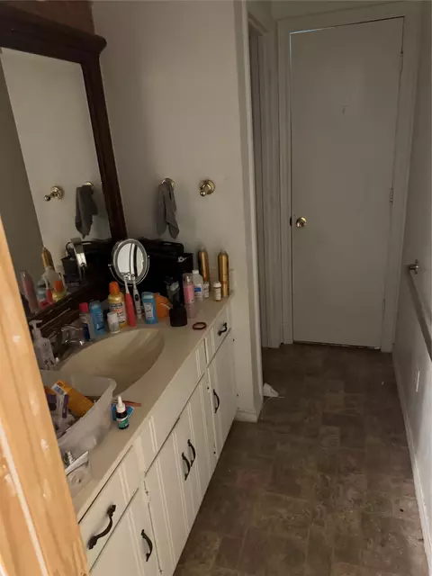 Bath - 102 N Cedar St, Celeste, TX 75423 photo 2 of 2