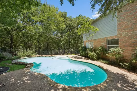 2401 Pinehurst Ct, Highland Village, TX 75077