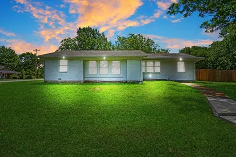 408 N Gowdy St, Whitewright, TX 75491