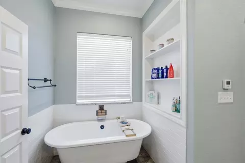 Bath - 8 Freedom Ct, Waco, TX 76708 photo 1 of 6
