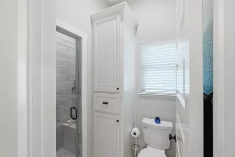 Bath - 8 Freedom Ct, Waco, TX 76708 photo 6 of 6