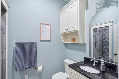 Bath - 8 Freedom Ct, Waco, TX 76708 photo 4 of 6