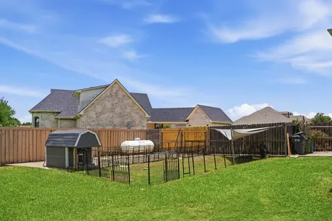 Exterior - 8 Freedom Ct, Waco, TX 76708 photo 5 of 6