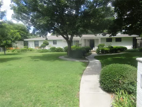200 Lakeridge Rd, Lakeside, TX 76108