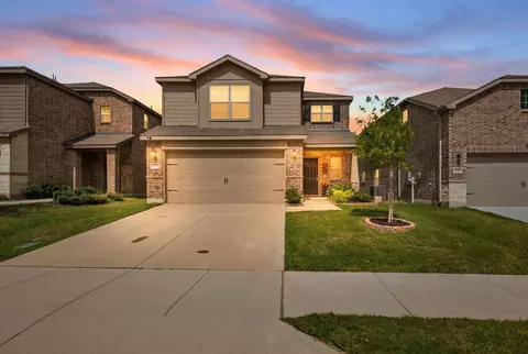 325 Hopson St, Van Alstyne, TX 75495