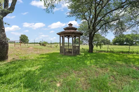 Exterior - 3001 E Fm 4, Cleburne, TX 76031 photo 6 of 11