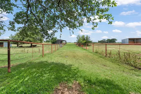 Exterior - 3001 E Fm 4, Cleburne, TX 76031 photo 7 of 11