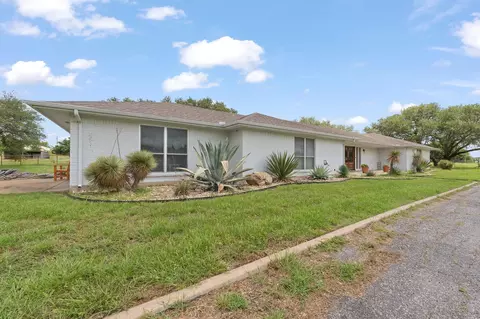 Exterior - 3001 E Fm 4, Cleburne, TX 76031 photo 1 of 11