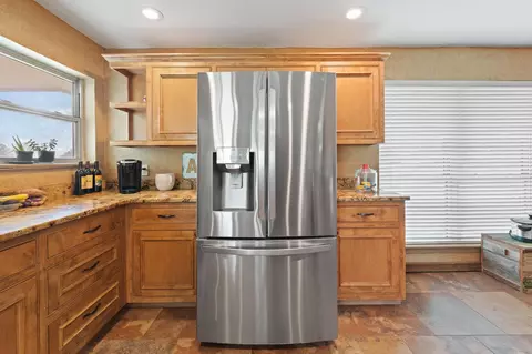 Kitchen - 3001 E Fm 4, Cleburne, TX 76031 photo 3 of 5