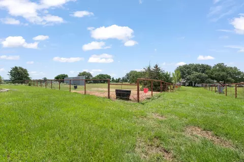 Exterior - 3001 E Fm 4, Cleburne, TX 76031 photo 10 of 11