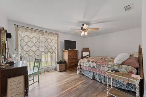 Bedroom - 3001 E Fm 4, Cleburne, TX 76031 photo 1 of 3