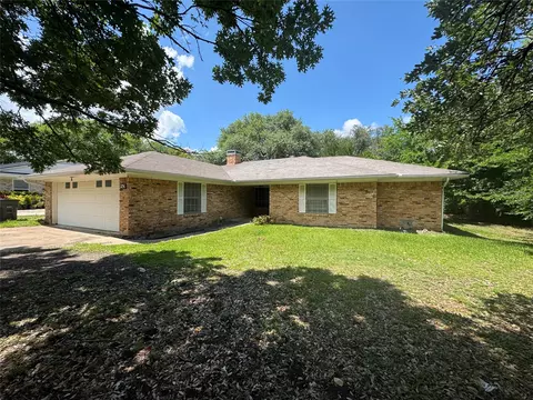 512 E Willow Ln, Princeton, TX 75407