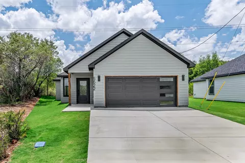 5622 Van Horn Dr, Granbury, TX 76048