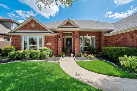 3520 Stone Creek Ln N, Fort Worth, TX 76137