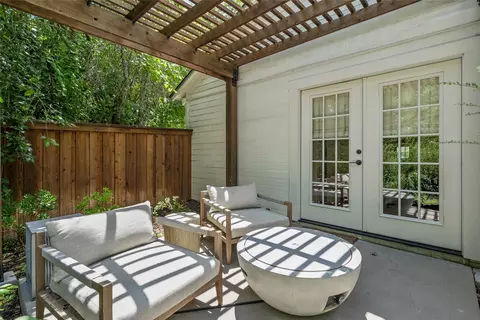 Exterior - 3601 Hillcrest Dr, Waco, TX 76708 photo 7 of 12