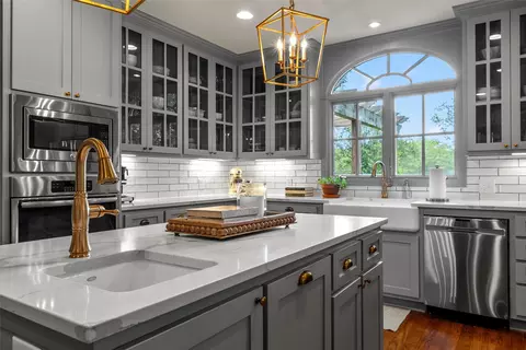 Kitchen - 3601 Hillcrest Dr, Waco, TX 76708 photo 1 of 5