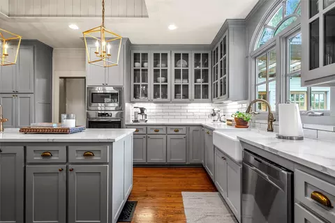 Kitchen - 3601 Hillcrest Dr, Waco, TX 76708 photo 4 of 5
