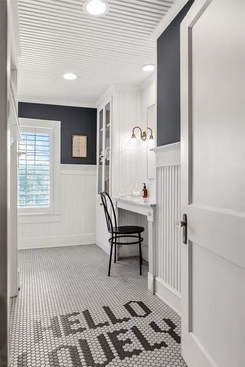 Bath - 3601 Hillcrest Dr, Waco, TX 76708 photo 4 of 6